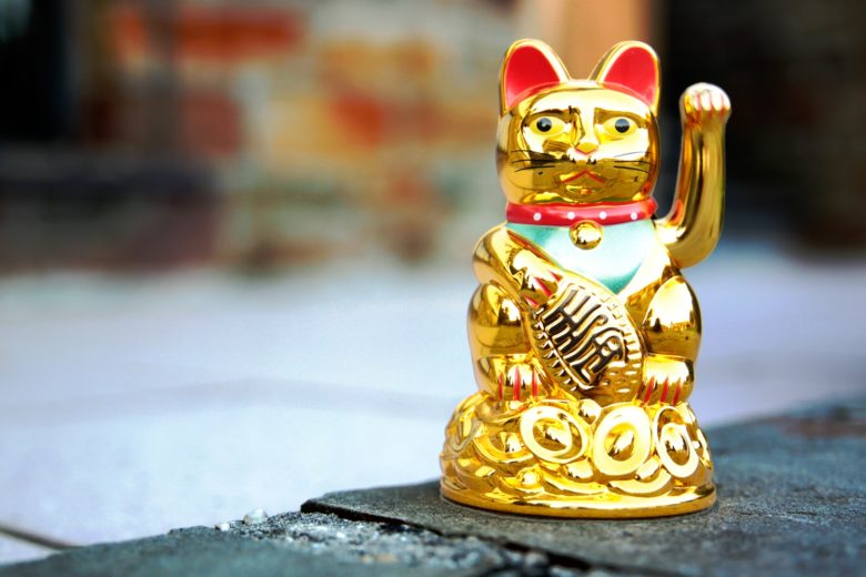 maneki neko chat porte-bonheur